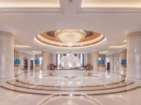 Yinji Huangdi Palace Yu Hot Spring Hotel (Animal Kingdom) Hotel a Xinmi