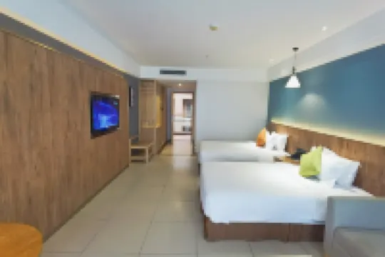 Baosheng Seaview Hotel Hotel berhampiran No.1 Farmers Market