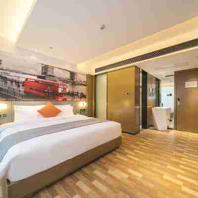 Blues Hotel Rooms
