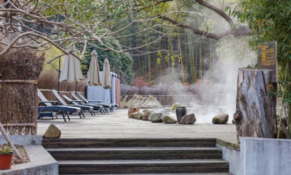 Ketangjian Mogan Mountain Hotel Spring Theme Hotel