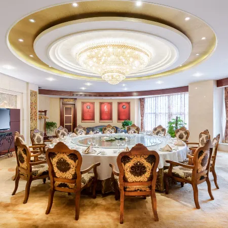 Zhonghao Grand Hotel Отели рядом с достопримечательностью «Источник Черного тигра»