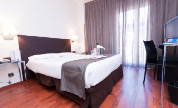 Apartamentos Leganitos - Housity