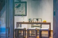 Artistic Suite
