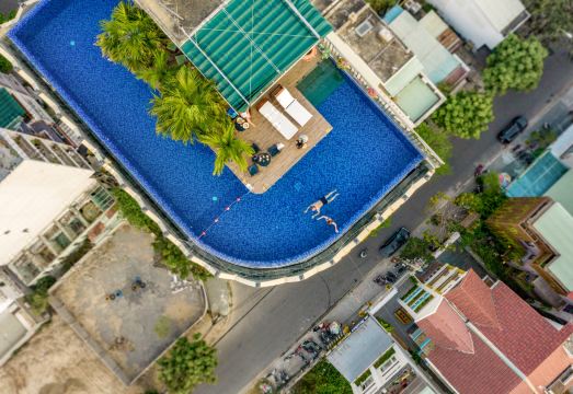 퀸즈 핑거 호텔 인피니티 풀 이미지