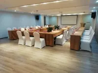 LANOU Hotel (Zhenjiang Xijin Ferry Railway Station)‌ Hotels in Zhenjiang