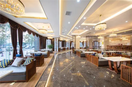 Echeng Hotel (Hanchuan Renmin Road) Отели в г. Ханьчуань