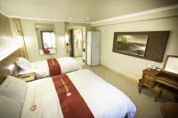 Ariana Hotel Hotel in zona Residenza principale del clan Nampyeong Mun