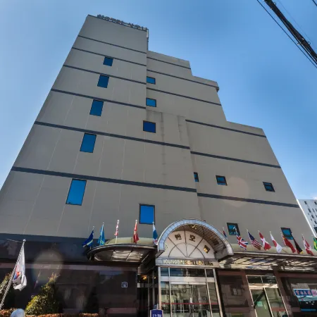 Youngbin Hotel Отели рядом с достопримечательностью «Магазин Friend Mart»