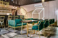 Neo Paly Hotel