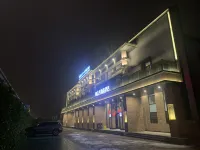 Tianjin Platinum Platinum No.9 Tangquan Hotel Hotels near Golden Beach