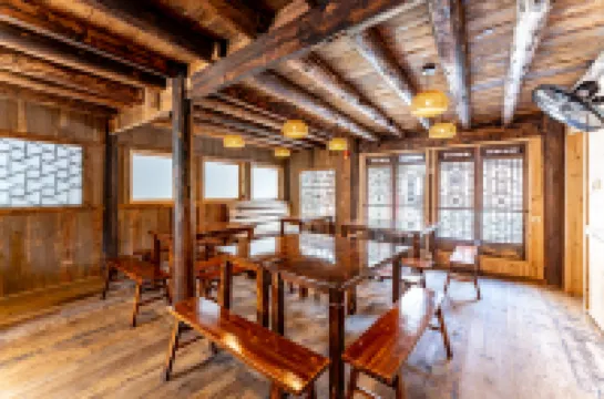 Lost World Sanjiang Guesthouse