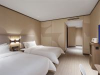 汉庭酒店(南京兴隆大街地铁站店) - 高级双床房