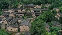 To Be Yourself Guesthouse Hoteles en Lishui