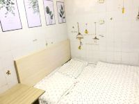 武汉柒天公寓 - 舒适温馨大床房