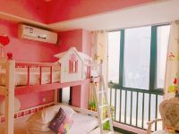 钧玺主题式酒店公寓(广州万达汉溪长隆地铁站店) - 粉色小兔城堡滑梯三床房