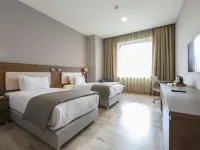 La Quinta by Wyndham Istanbul Gunesli Hotels near Bagcilar