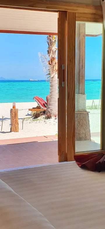 ห้องดีลักซ์ริมชายหาด