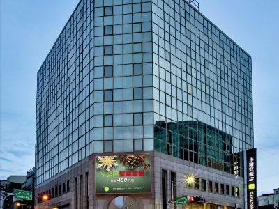 Carlton Hotel