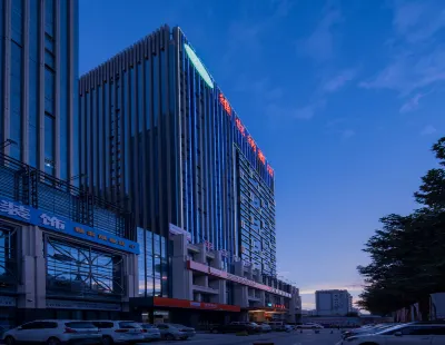 Vienna Hotel (Luoyang Wanda Plaza Wangcheng Park Branch) Hôtels à proximité de : Luoyang Institute of Science and Technology North Campus