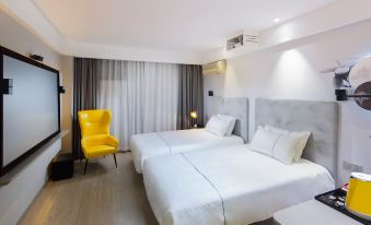 Magnolia Hotel (Hefei Feidong New District Yuzhou Central Plaza)