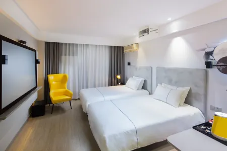 Magnotel Hotel (Feidong Platinum Center Baogong Avenue)