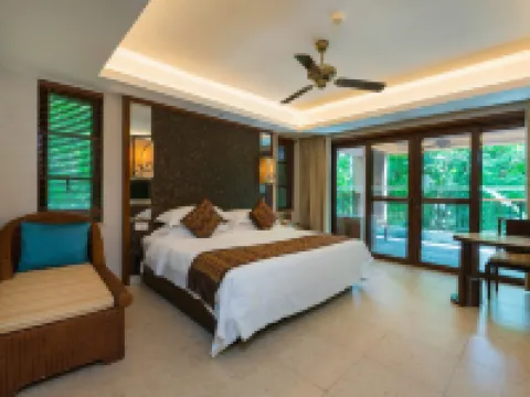 Narada Resort & Spa Qixian Mount Hotels in Baoting Li and Miao Autonomous County