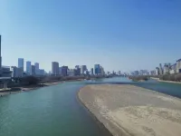 Puyue Riverside Hotel (Lanzhou Center Qilihe Subway Station)