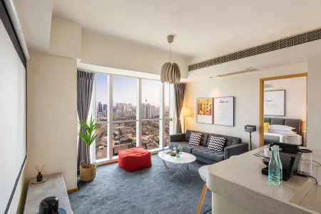 Sia Suites (Chengdu Tai Koo Li) Отели рядом со станцией Chengdu East Railway Station