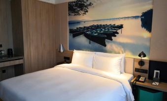 Atour Hotel Hangzhou Future Technology City Lakeside R&D Center