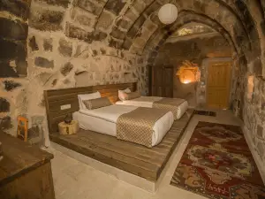 Helike Cave Suites