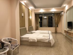 Danzhou chuangxiang theme Inn