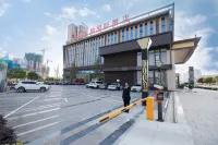 Vienna International Hotel (Dazhu Jinlimei Plaza) - Bãi đậu xe