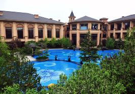 Chateau Star River