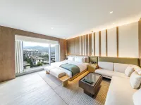 Joyze Hotel Xiamen，Curio Collection by Hilton Hotels near Pearl Public Beach