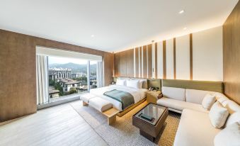 Joyze Hotel Xiamen，Curio Collection by Hilton
