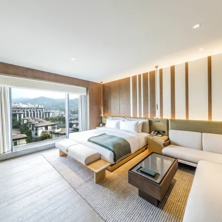 Joyze Hotel Xiamen，Curio Collection by Hilton