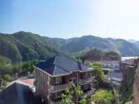 山沟沟隐鸬温泉艺墅(杭州径山寺店) - 岱居山景大床房