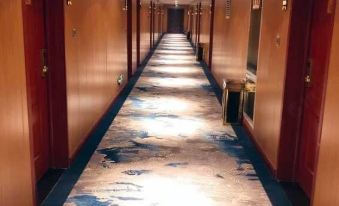 Yulin Huaiyuan International Hotel