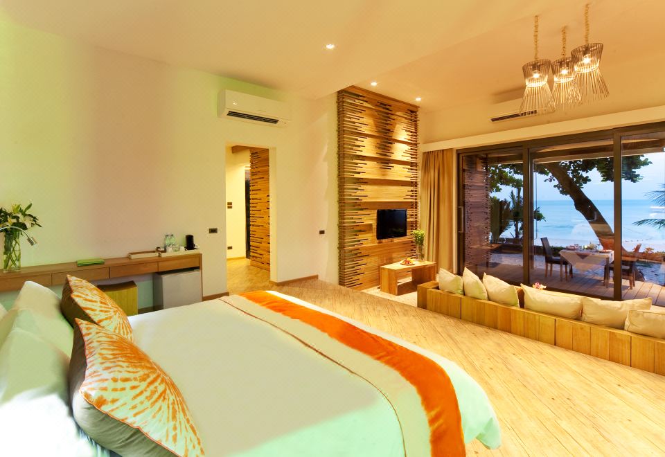 1. 사이 케우 비치..