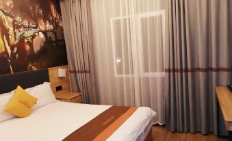 Junyi Chain Hotel (Lanzhou Chengguan District Zhangye Road Pedestrian Street)