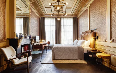 The Hoxton, Amsterdam Отели рядом с достопримечательностью «Dopey's Elixir»