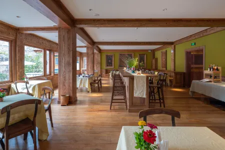 Songtsam Rumei Lodge (Markam)