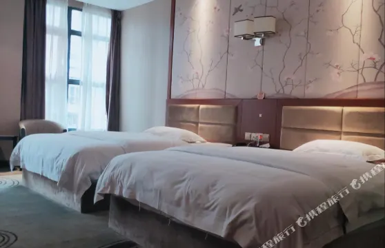 渠縣椰島風情主題酒店