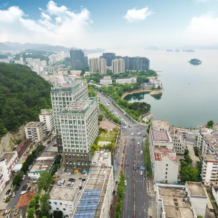 Homeinn Plus Hotel (Qiandao Lake Scenic Area)