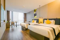 Homeinn Selected Hotel (Chengdu Longquan International Auto City Headquarters Economic Port) Hotels near Sichuan Normal University (Chenglong Campus)