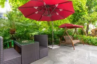 Beihai Yintan Linggan Seaview Homestay (International Passenger Transport Terminal Shop)