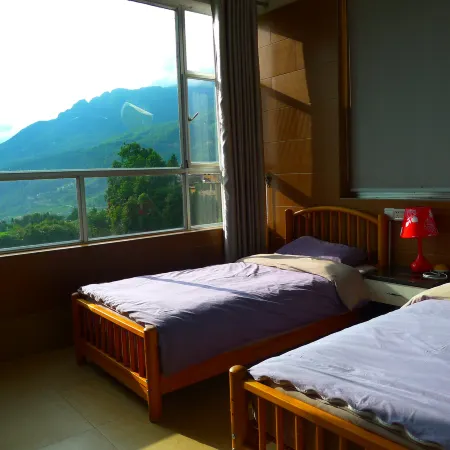 Yuanyang Green Hostel & Sunny Guesthouse