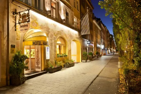 Hotel Hahn Hotels near BACKSTAGE Culture Centre