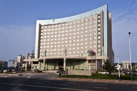 Bliss International Hotel Отели рядом с достопримечательностью «Weihai Science and Technology Museum»