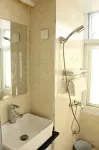 Xinyi Yuzheng Hotel